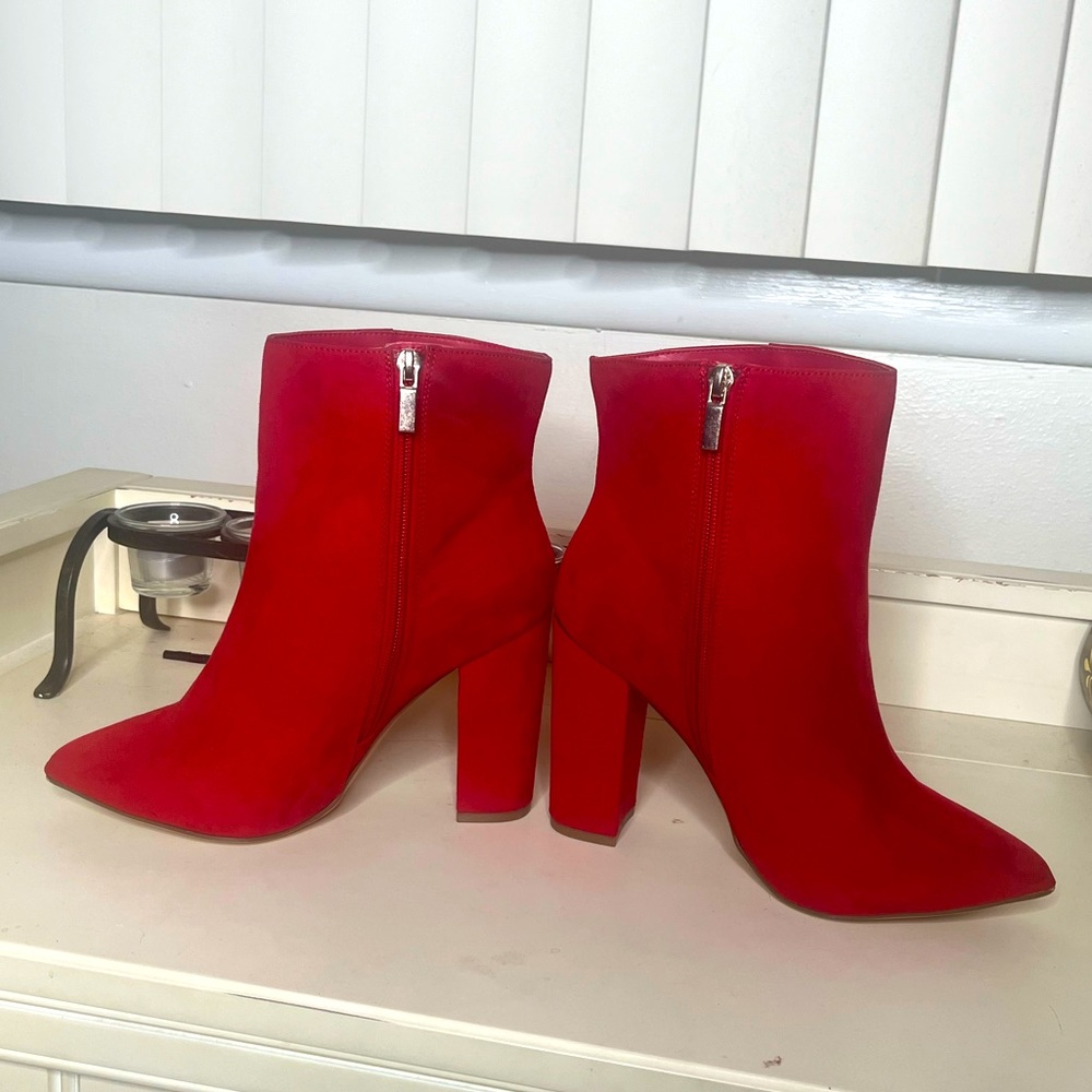 Red suede material Just Fab booties! NEW! NWOT! Size 7.5 women’s chunky heel.